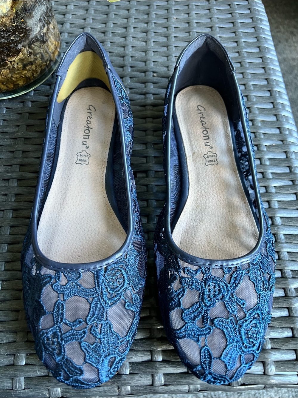 Greatonu size 8.5 women’s navy blue lace ballet flats.
